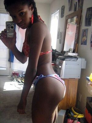 sexy black girl selfies