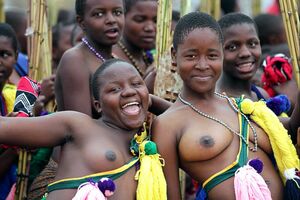 black women dancing nude