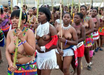 Naked Black Dancing - Black women dancing nude
